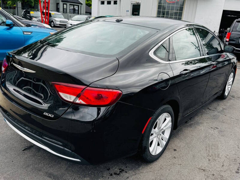 2015 Chrysler 200 Limited