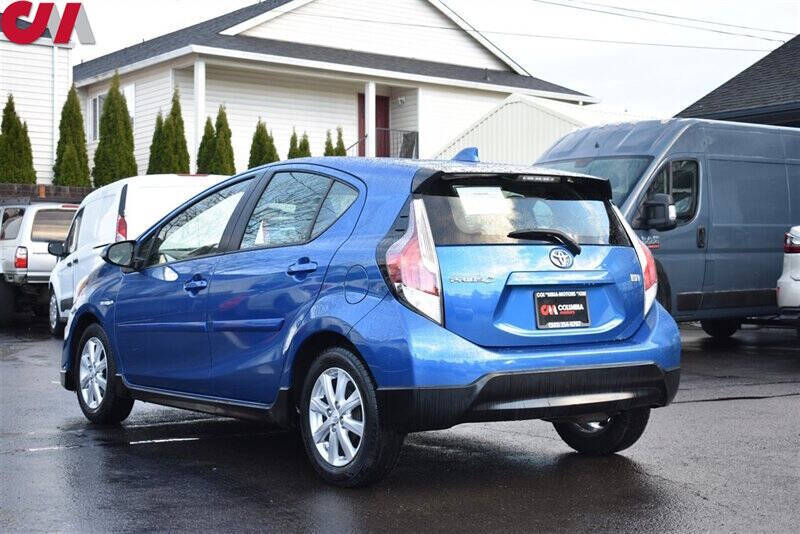 2017 Toyota Prius c One