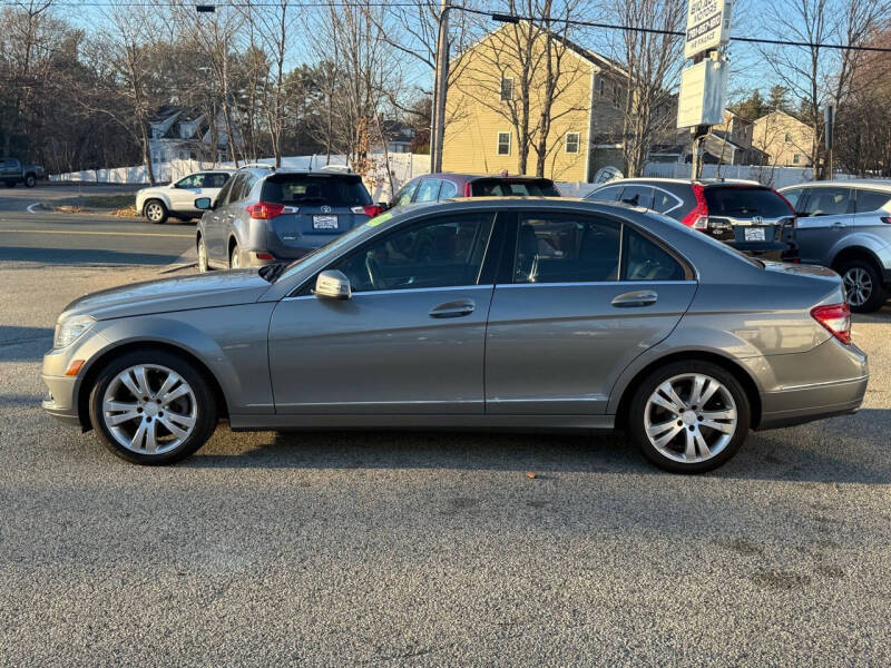 2010 Mercedes-Benz C-Class C300 Luxury photo 9