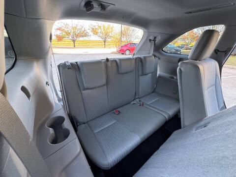 2014 Toyota Highlander LE