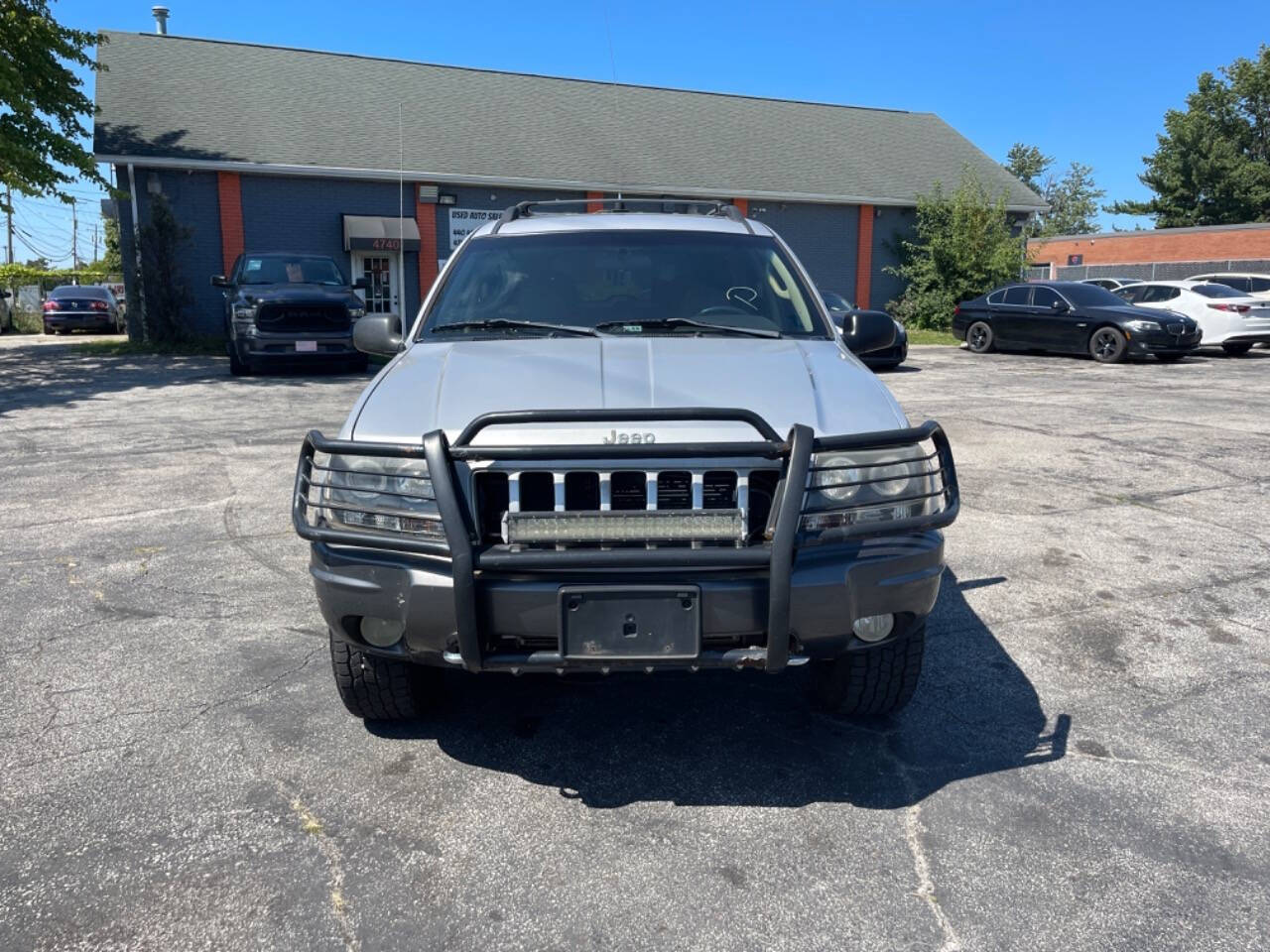 2004 Jeep Grand Cherokee for sale at AVS AUTO GROUP LLC in CLEVELAND, OH