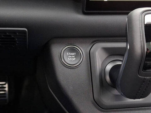 2025 Land Rover Defender 130 V8 P500