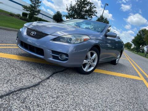 2007 Toyota Camry Solara for sale at Luxury Auto Finder in Batavia IL