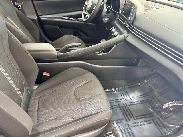 2023 Hyundai Elantra