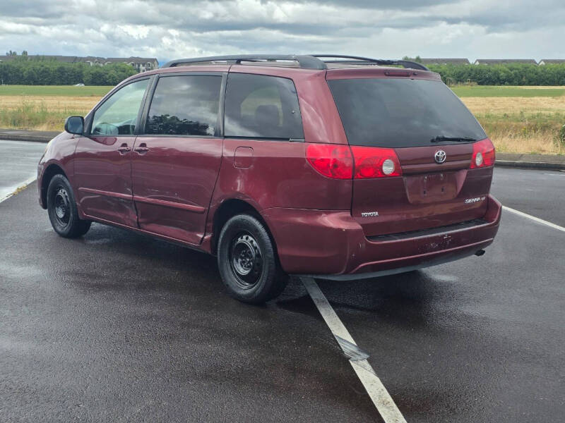 2008 Toyota Sienna CE 7-Passenger
