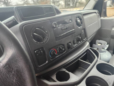 2014 Ford E-Series E-150