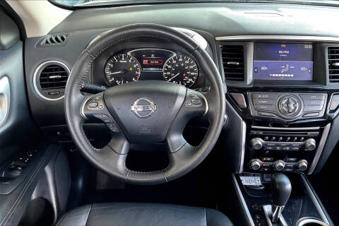 2018 Nissan Pathfinder SV