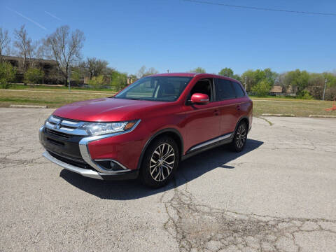 2018 Mitsubishi Outlander for sale at EGM Auto in Midwest City OK