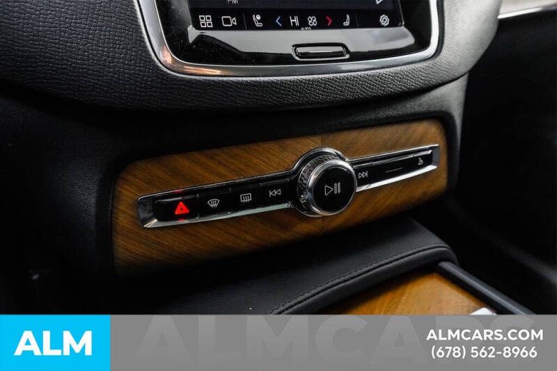 2025 Volvo XC90 B6 Plus Bright Theme 7P