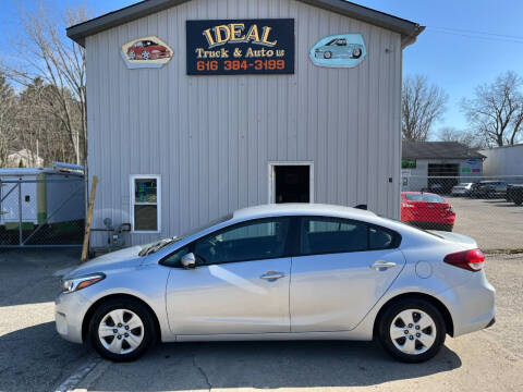 2017 Kia Forte for sale at IDEAL TRUCK & AUTO LLC in Coopersville MI