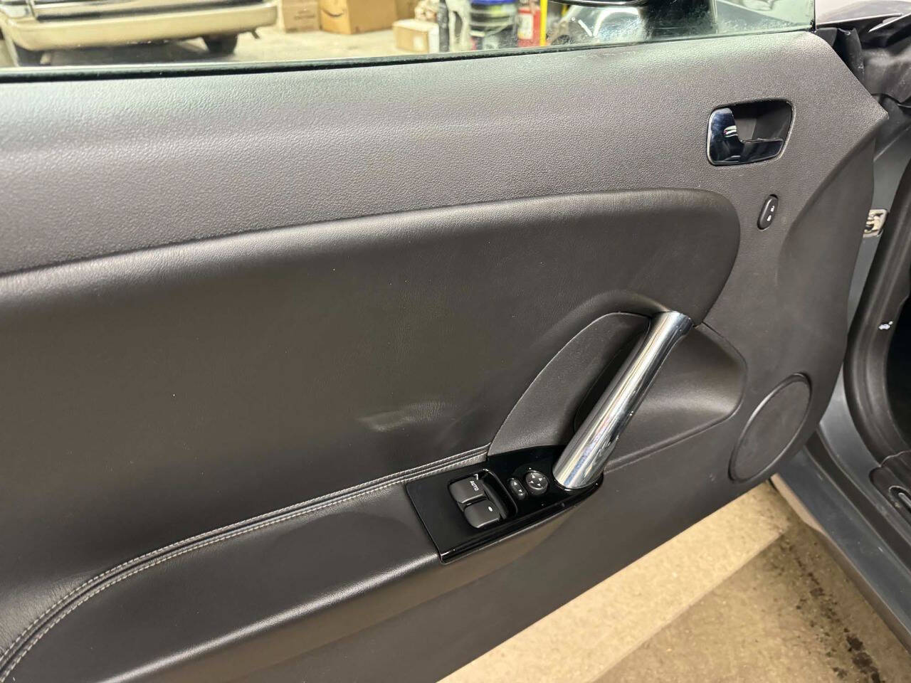 2008 Saturn SKY 3