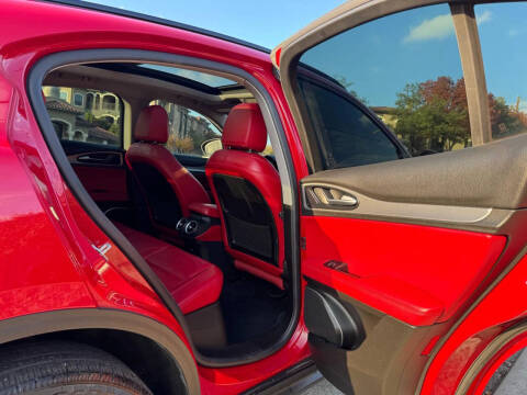 2019 Alfa Romeo Stelvio Sport