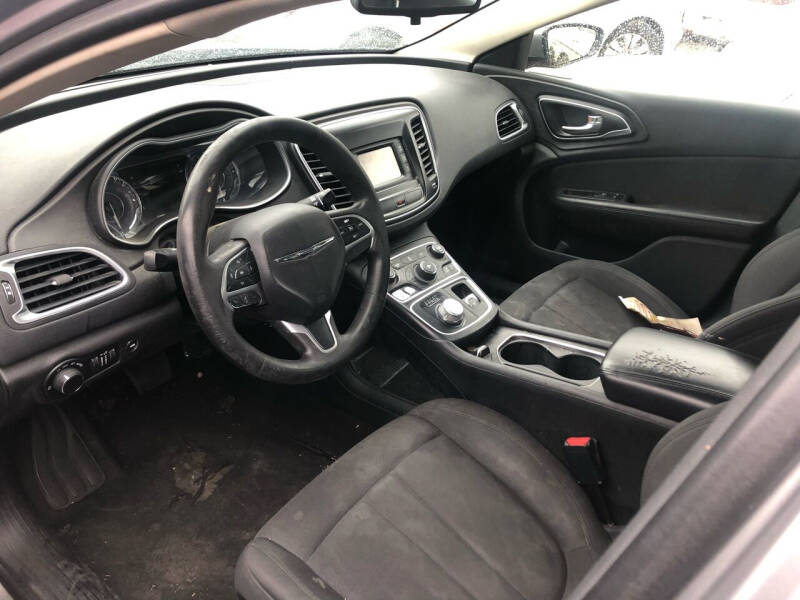 2016 Chrysler 200 Limited