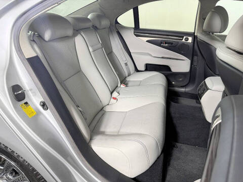2014 Lexus LS 460