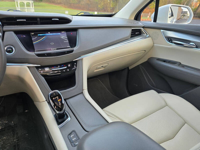 2017 Cadillac XT5 Premium Luxury