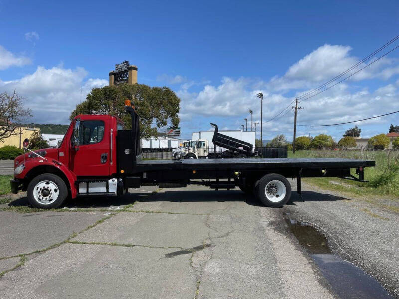 2016 Freightliner M2 106