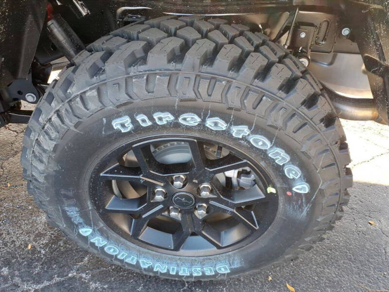 2025 Jeep Gladiator High Tide