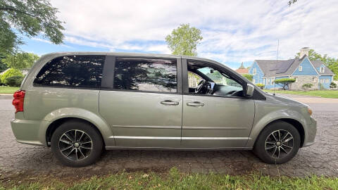 2016 Dodge Grand Caravan SXT Plus