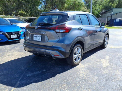2024 Nissan Kicks S