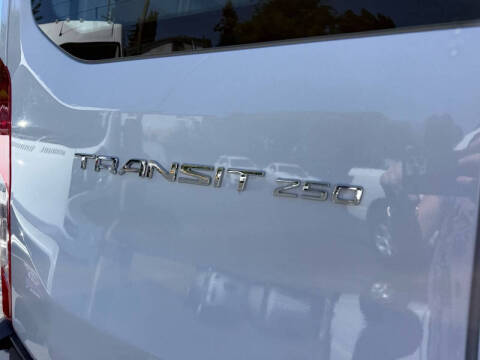2025 Ford Transit