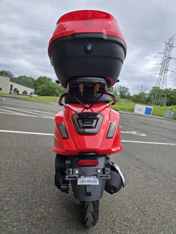 2025 Ice Bear Classic 150cc Scooter