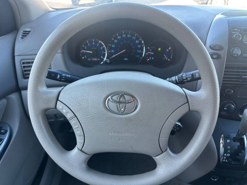 2006 Toyota Sienna LE 7 Passenger