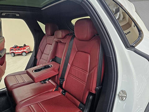 2020 Porsche Cayenne E-Hybrid