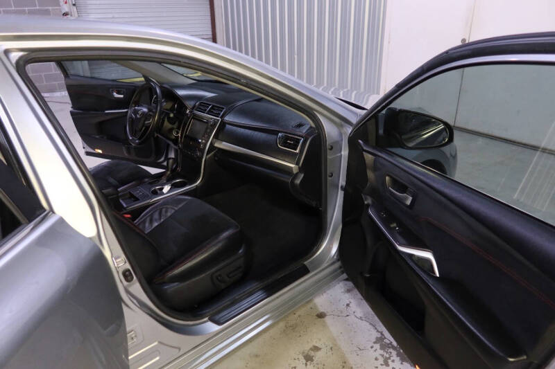 2015 Toyota Camry XSE