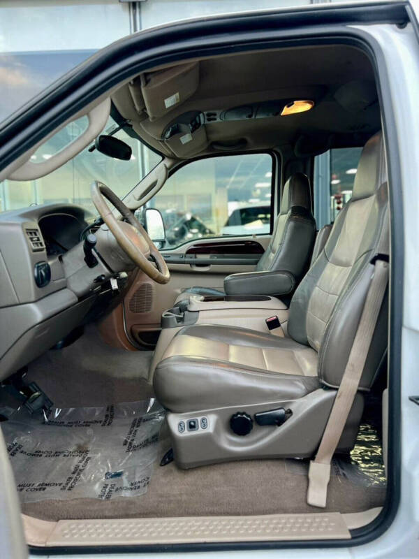 2003 Ford Excursion Eddie Bauer