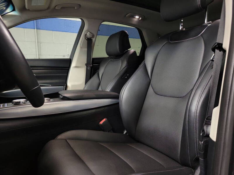 2022 Genesis GV70 2.5T Standard
