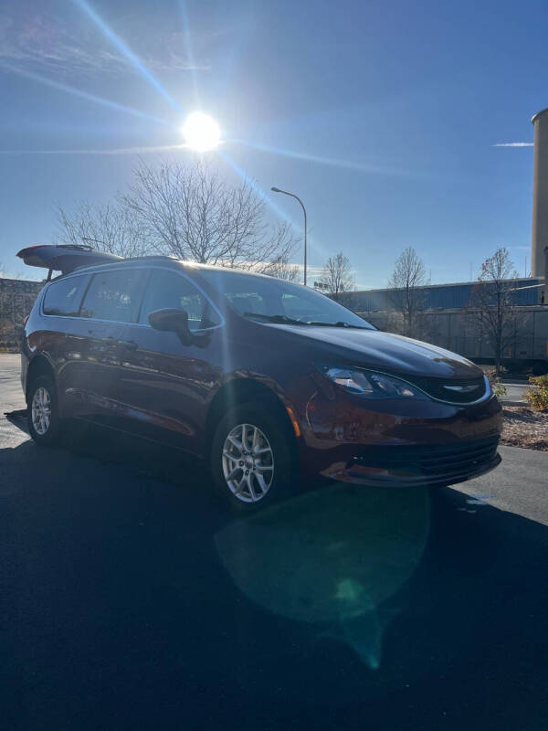 2020 Chrysler Voyager LXi