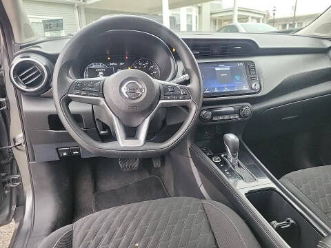 2021 Nissan Kicks SV