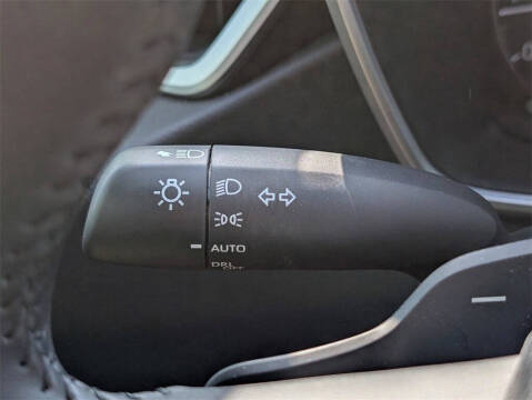 2023 Toyota Corolla Hatchback SE