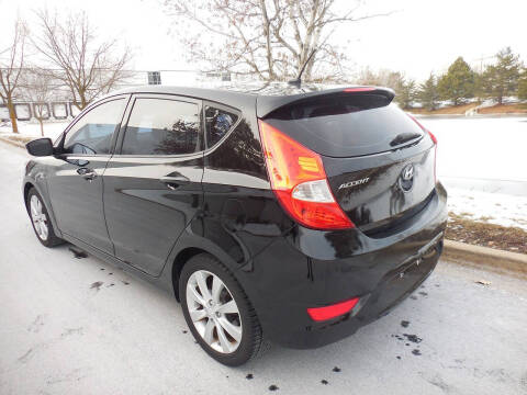 2013 Hyundai Accent SE