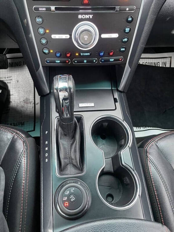 2016 Ford Explorer Sport
