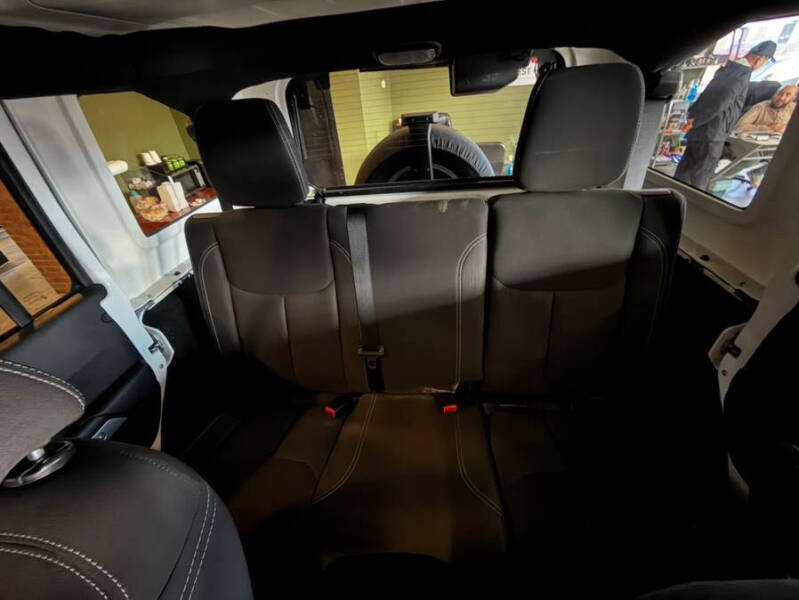 2015 Jeep Wrangler Unlimited Sahara