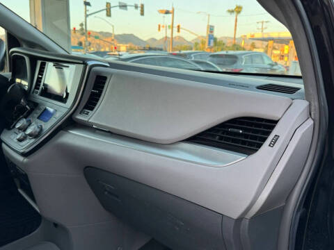 2017 Toyota Sienna