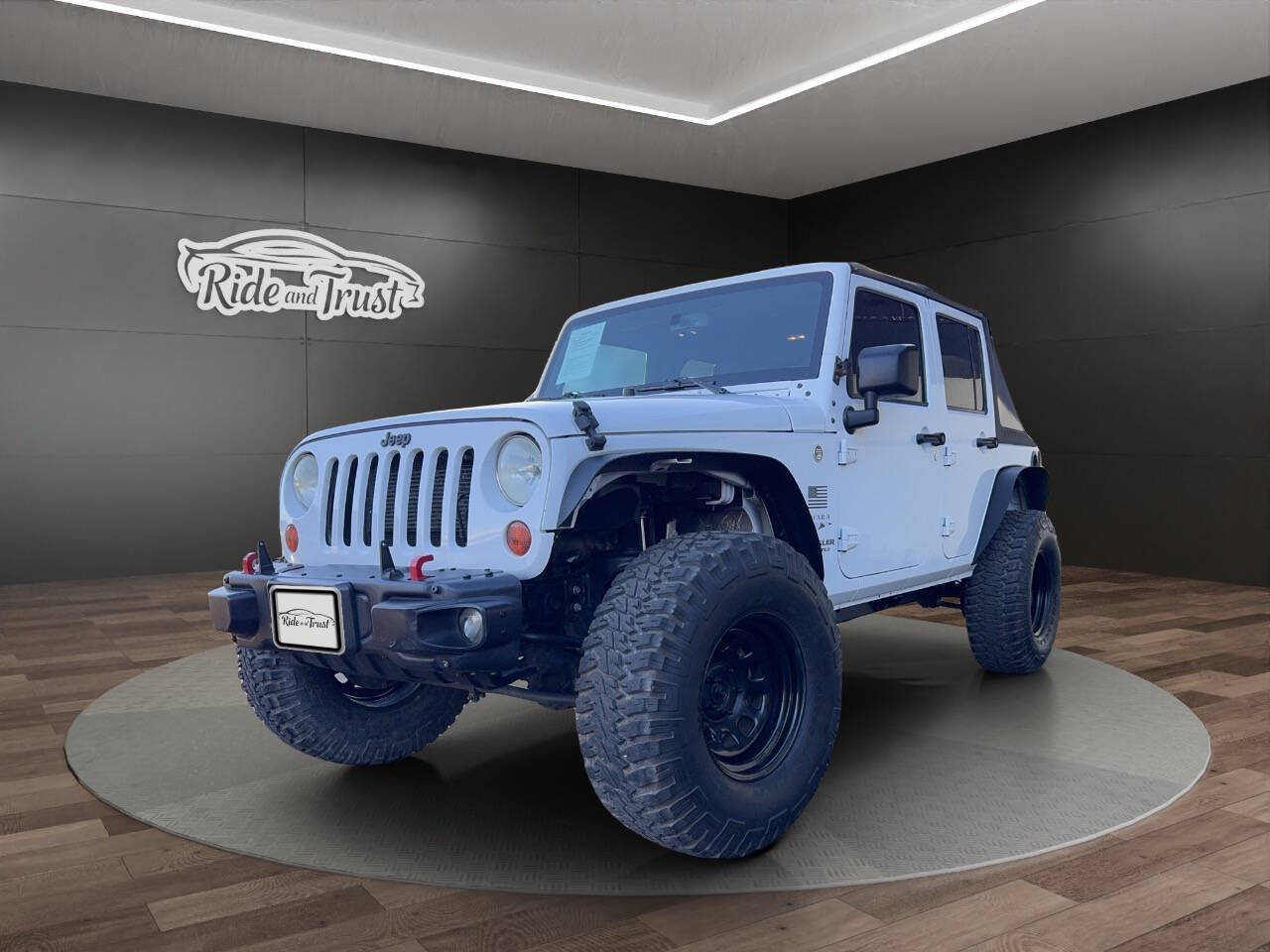 2015 Jeep Wrangler Unlimited for sale at Ride And Trust in El Cajon, CA