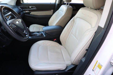 2017 Ford Explorer Platinum