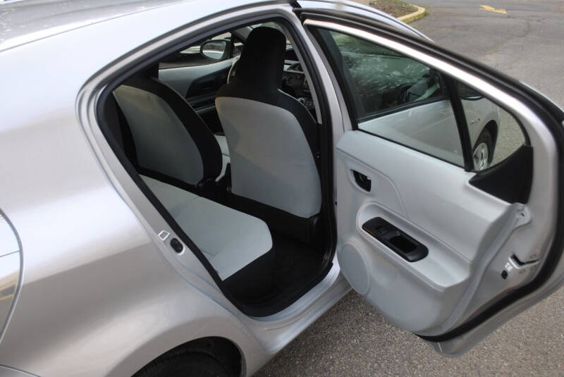 2013 Toyota Prius c One