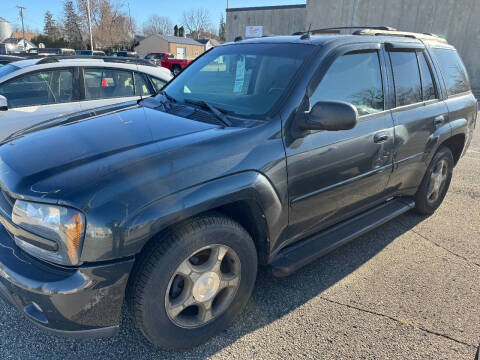 2005 Chevrolet TrailBlazer for sale at BEAR CREEK AUTO SALES in Spring Valley MN