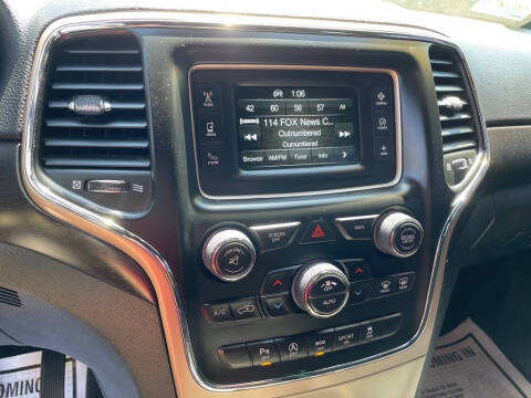 2017 Jeep Grand Cherokee Laredo E