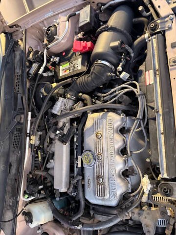 1999 Ford Escort SE