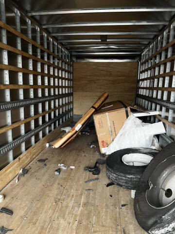 2023 SMYNRA 26FT BOX