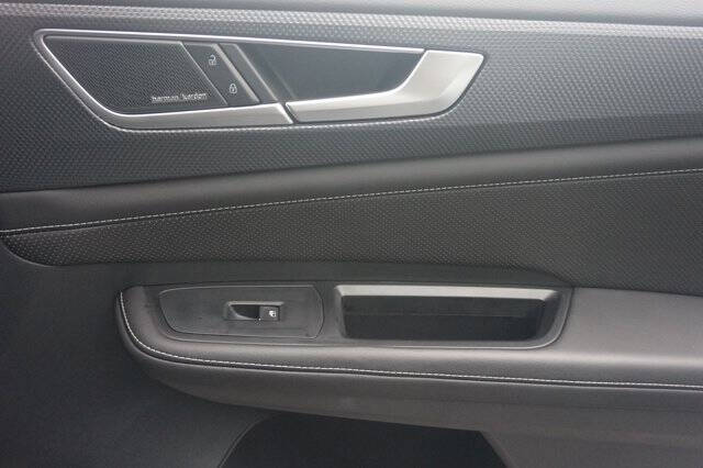 2024 Volkswagen Atlas Cross Sport SEL Premium R-Line 4Motion