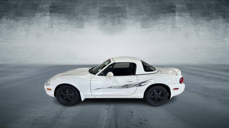 2000 Mazda MX-5 Miata