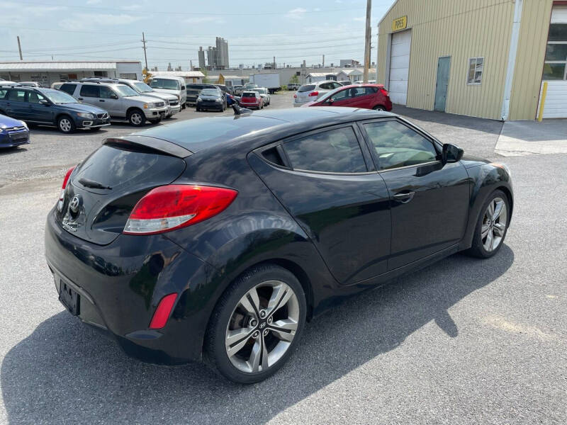 2012 Hyundai Veloster null photo 6