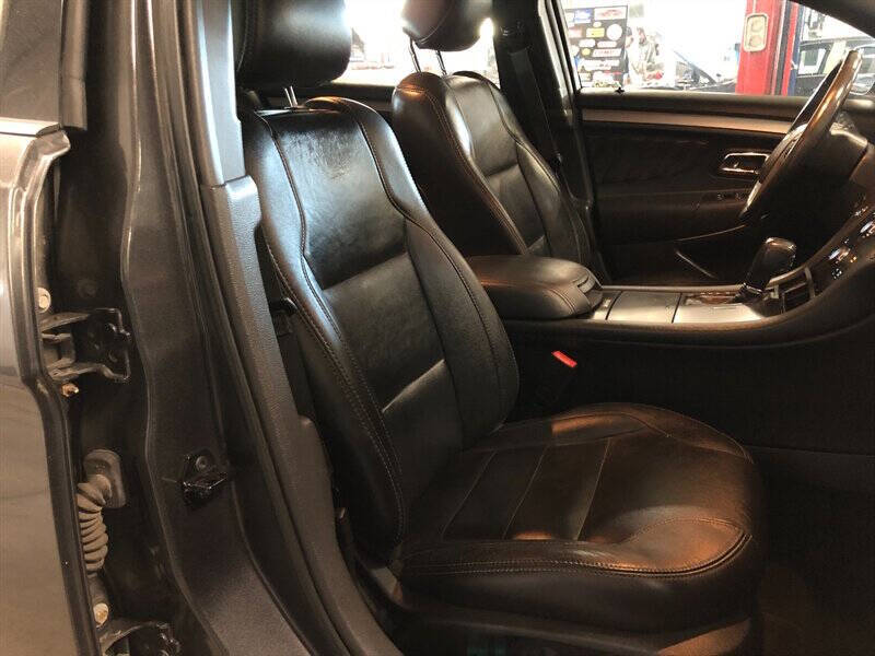 2015 Ford Taurus SEL