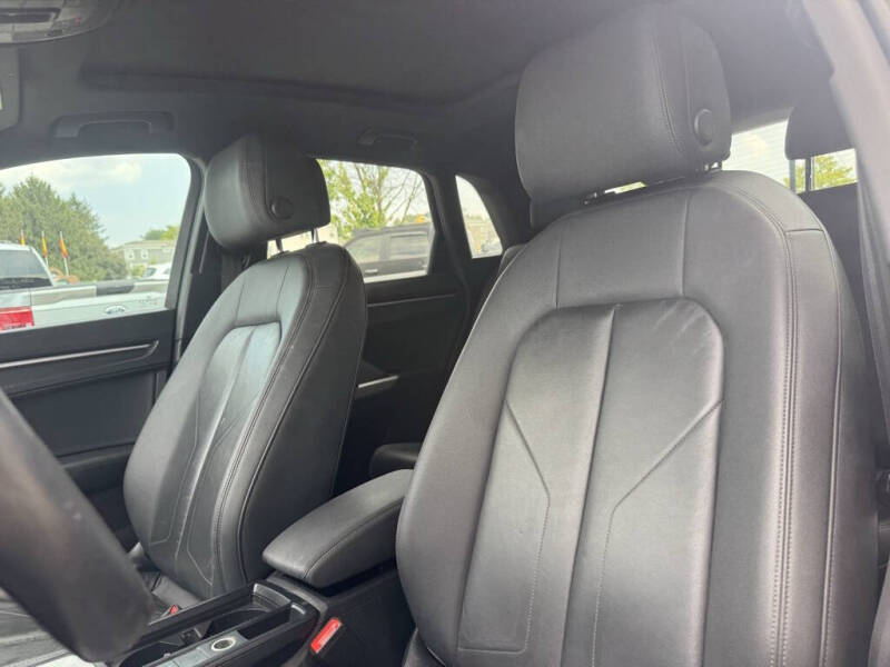 2021 Audi Q3 quattro S line Premium 45 TFSI