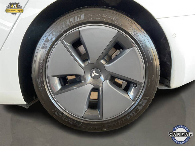 2021 Tesla Model 3 Standard Range Plus